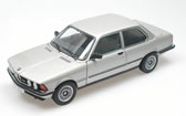 Autoart 75112 BMW 宝马323i (E21) 汽车模型