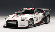 尼桑GTR1 FIA 汽车模型 奥拓阿81078 1：18 花色