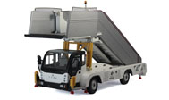 达航科技飞机客梯车  汽车模型 原厂 1：24 南航登机车