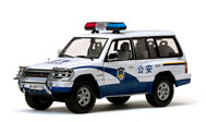 1998年三菱帕杰罗警车 中国涂装汽车模型 太阳星1:18  1226