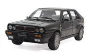 1990年蓝旗亚三角洲INTEGRALE V8轿车 汽车模型 太阳星1:18黑色3151