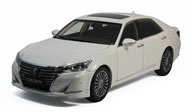 一汽丰田新皇冠 2015款 汽车模型 原厂1:18 白色 1004110-2
