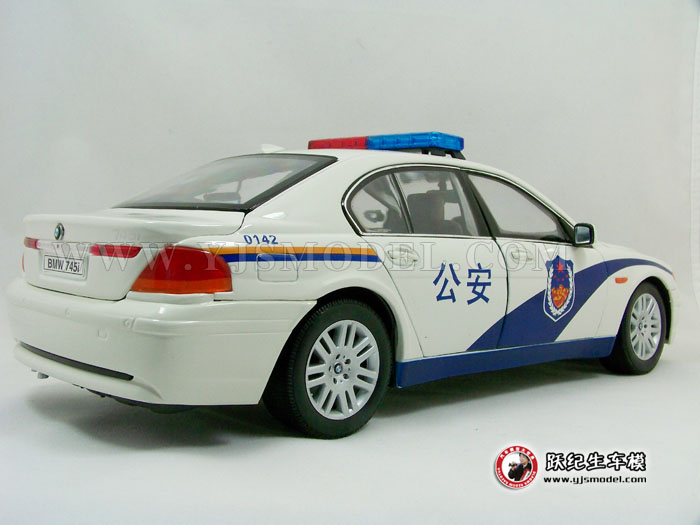 宝马745i警车模型