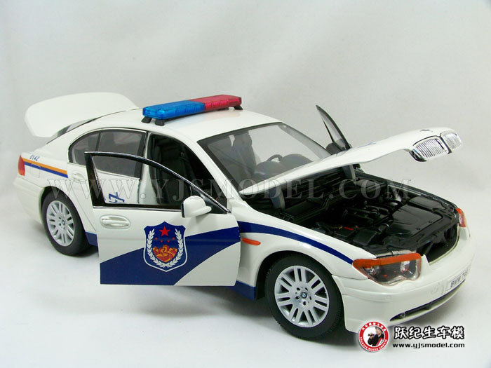 宝马745i警车模型