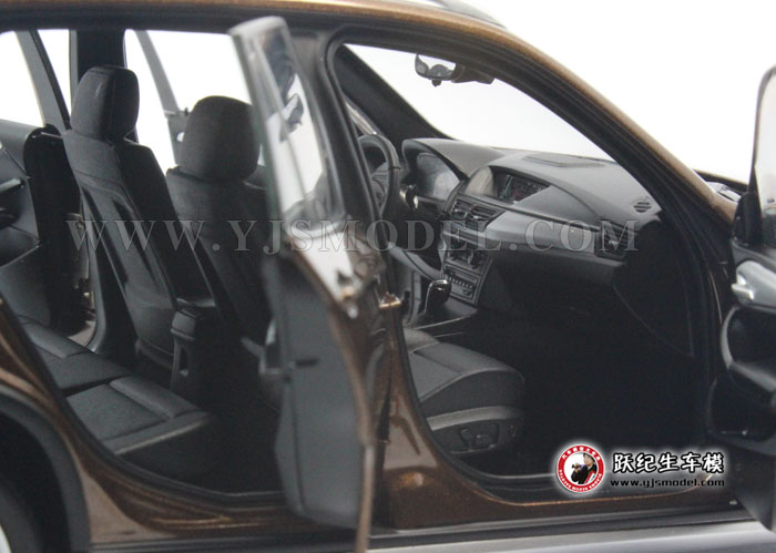 宝马X1 汽车模型